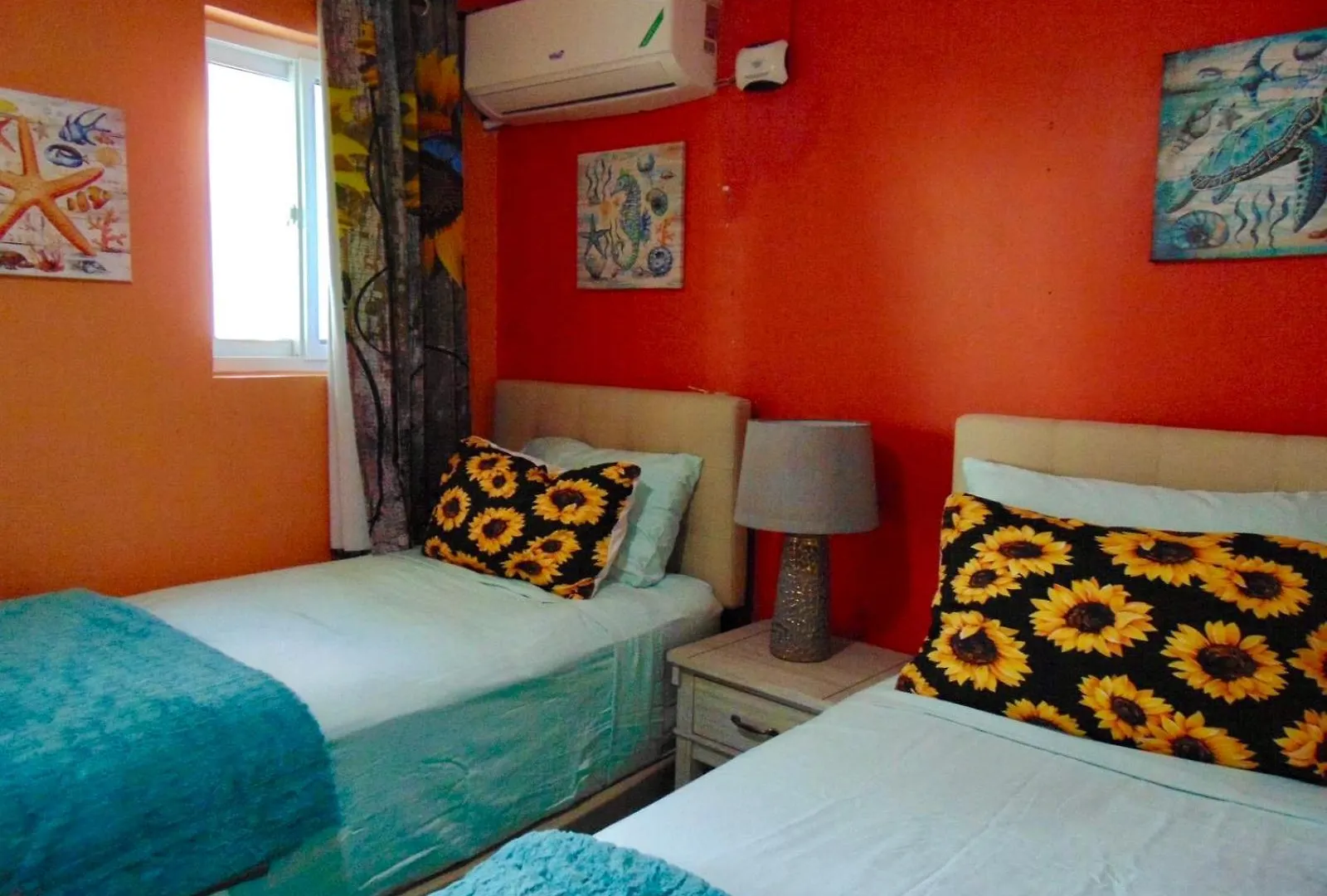 Seaside 2 Bedroom Oasis At 7 Miles Beach, Negril, Point Village Nyaraló