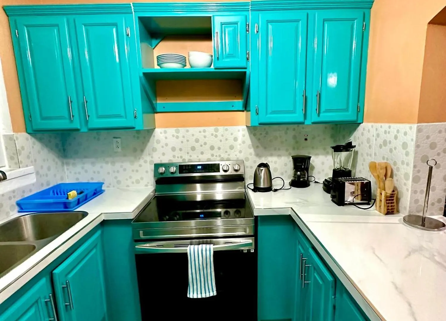 Seaside 2 Bedroom Oasis At 7 Miles Beach, Negril, Point Village Nyaraló