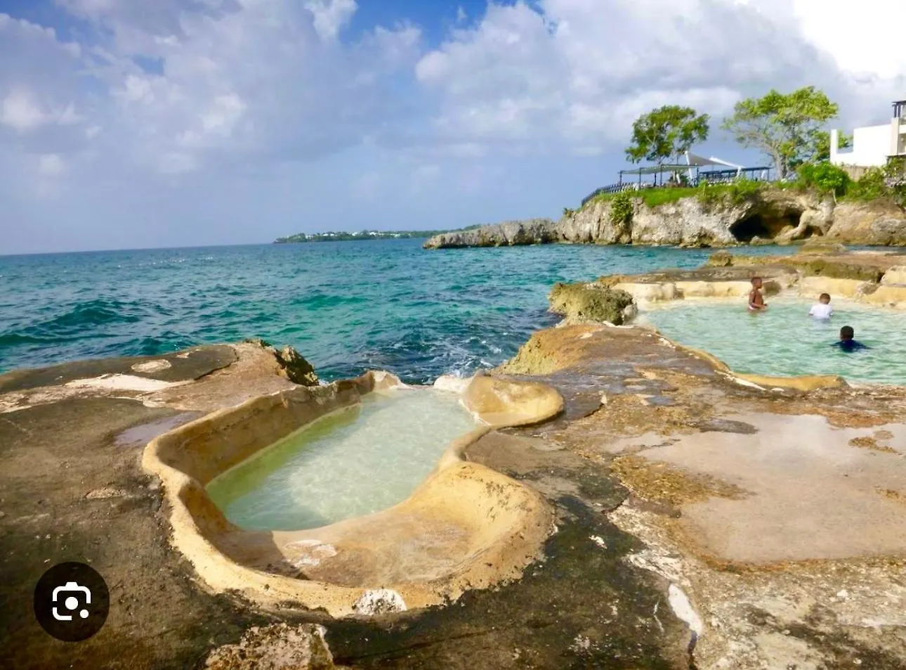 Seaside 2 Bedroom Oasis At 7 Miles Beach, Negril, Point Village Negril