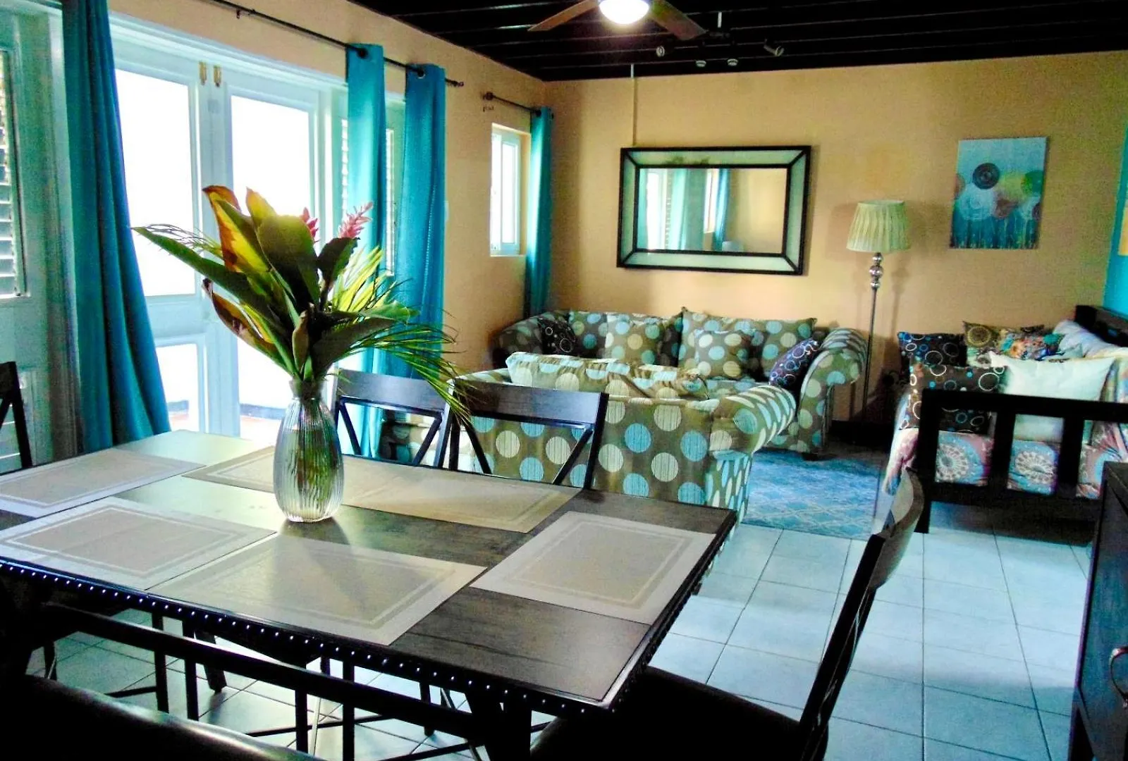 Seaside 2 Bedroom Oasis At 7 Miles Beach, Negril, Point Village 0*, Negril