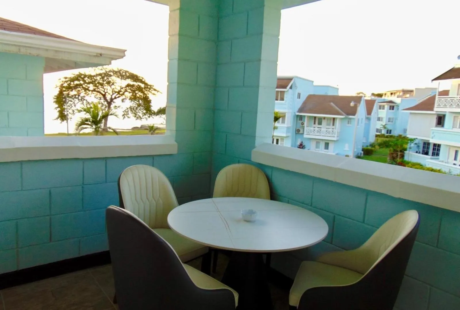 Seaside 2 Bedroom Oasis At 7 Miles Beach, Negril, Point Village Jamaica